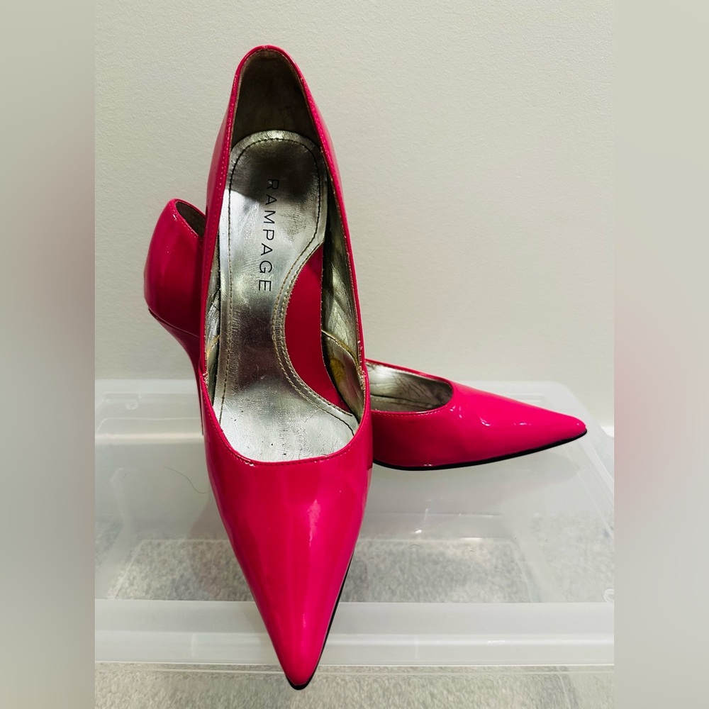 🔥💖 Rampage Patent Vibrant Pink- Pointed-Toe Heels 💖